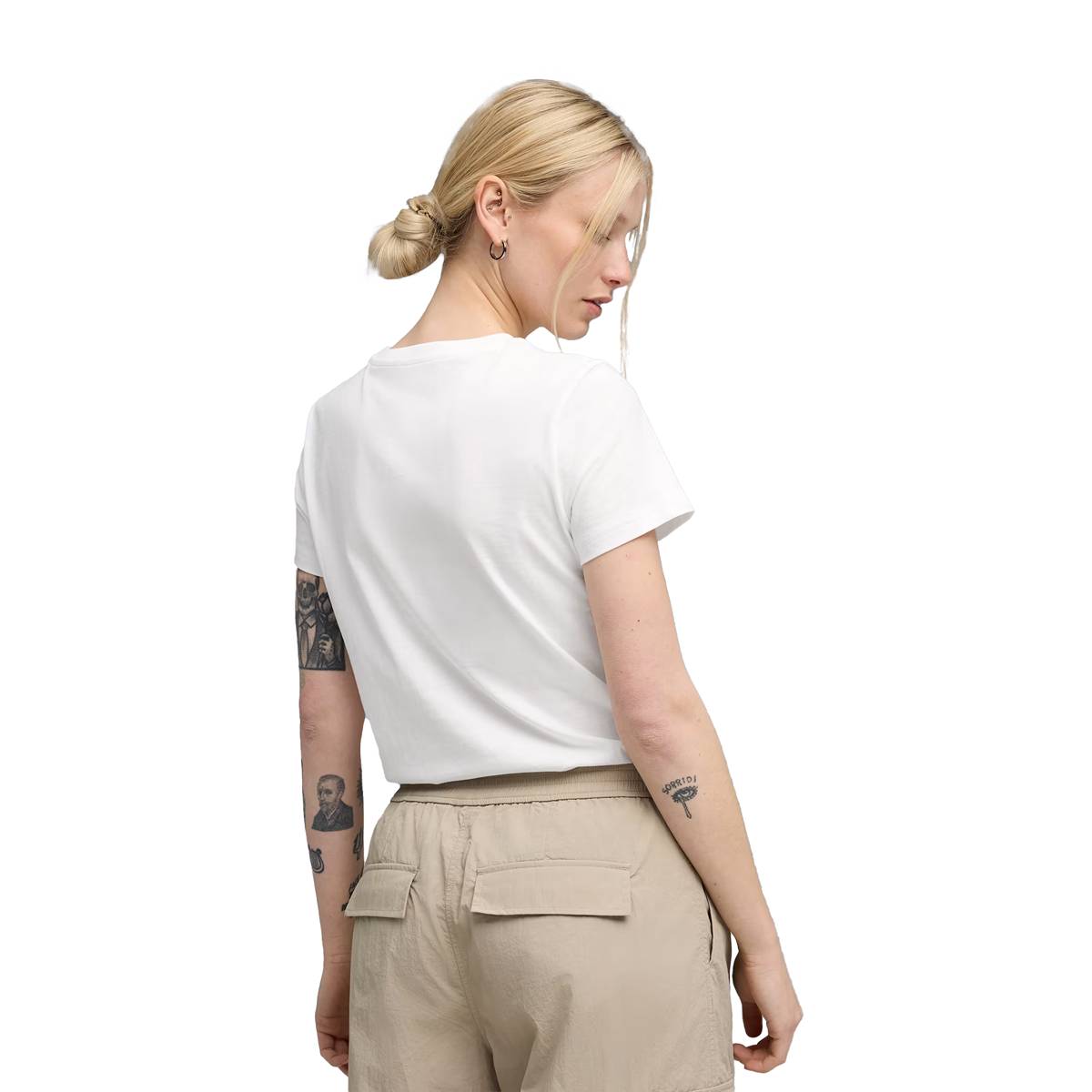 PLAYERA PUMA ESSENTIALS PARA DAMA COLOR BLANCO