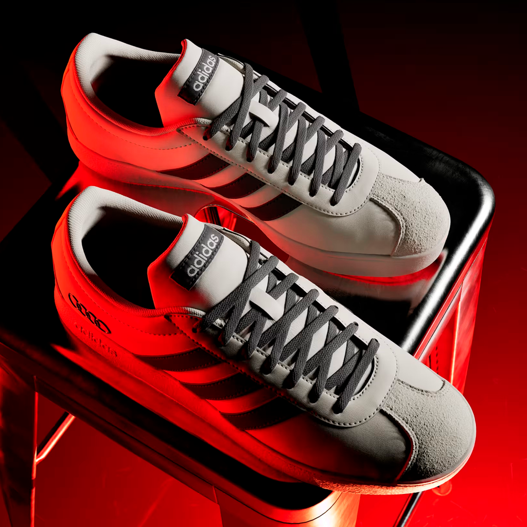 TENIS ADIDAS x AUDI REVOLUT VL COURT PARA CABALLERO COLOR BEIGE