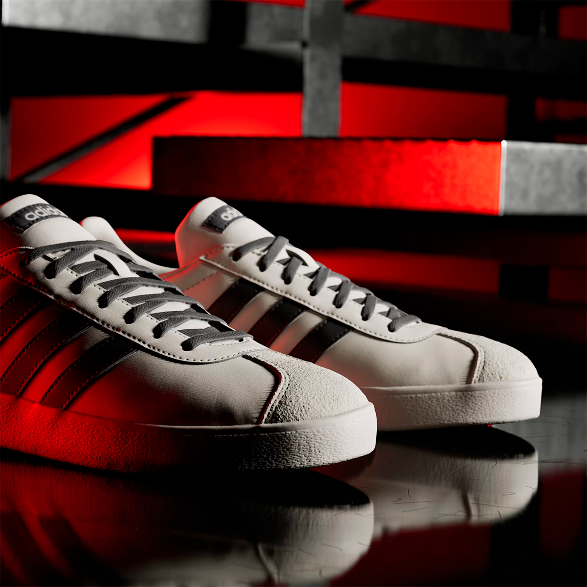 TENIS ADIDAS x AUDI REVOLUT VL COURT PARA CABALLERO COLOR BEIGE